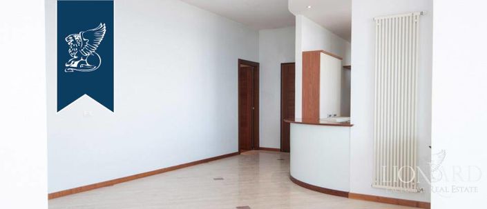 Image No.13-3 Bed Apartment for sale