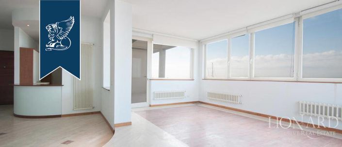 Image No.2-3 Bed Apartment for sale