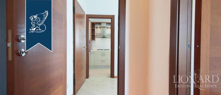 Image No.22-3 Bed Apartment for sale