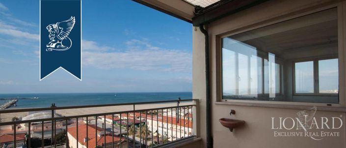 Image No.26-3 Bed Apartment for sale