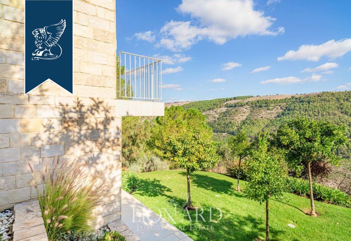 Image No.10-3 Bed Villa for sale