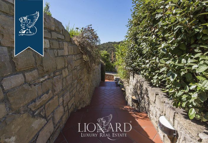 Image No.12-4 Bed Villa for sale