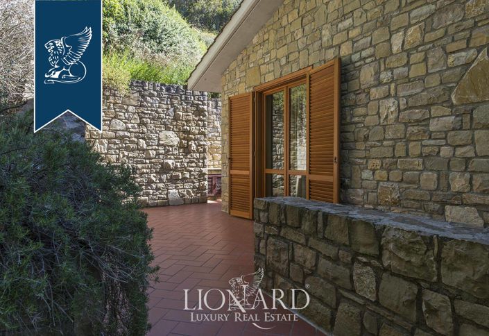 Image No.8-4 Bed Villa for sale