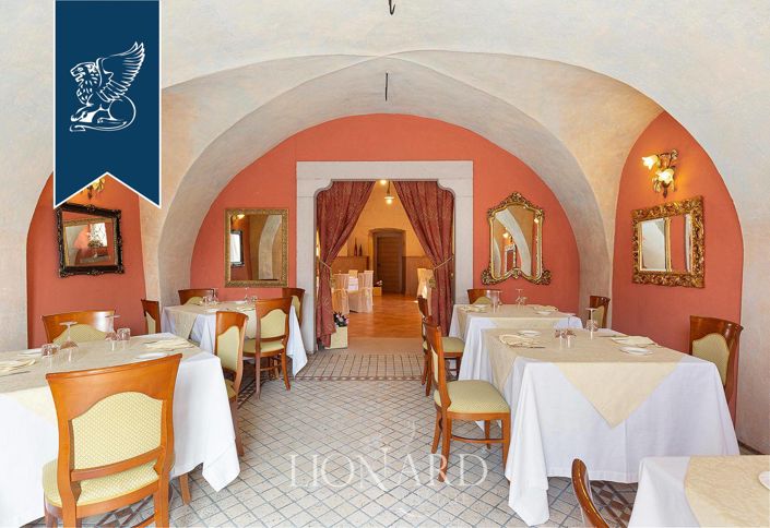 Image No.43-50 Bed Farmhouse for sale