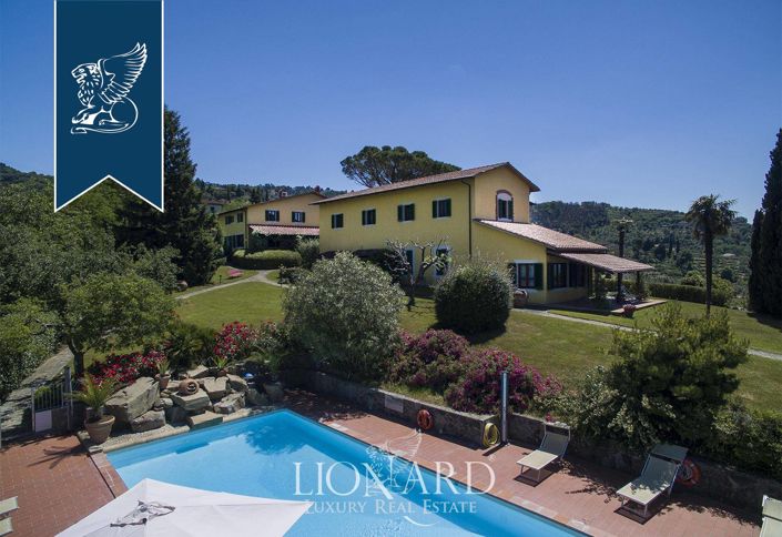 Image No.3-Ferme de 2 chambres à vendre à Pistoia