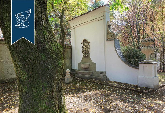 Image No.24-10 Bed Villa for sale