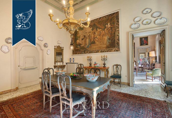 Image No.26-10 Bed Villa for sale