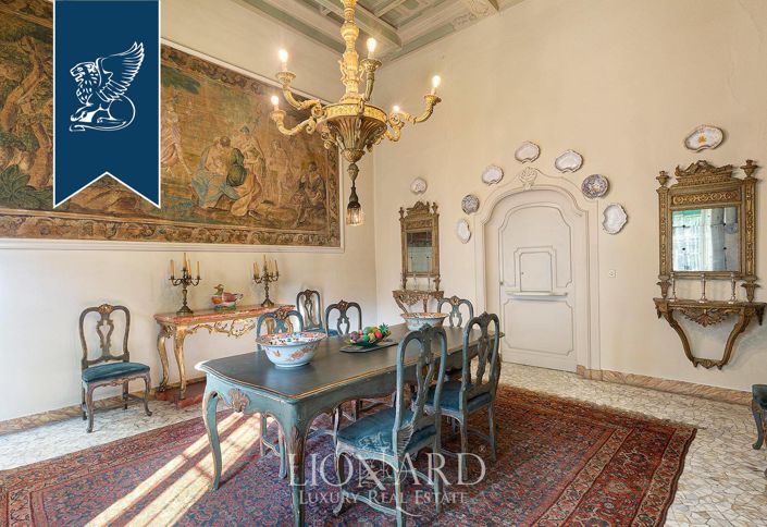 Image No.28-10 Bed Villa for sale