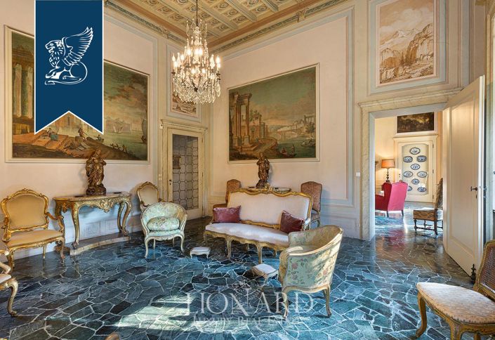 Image No.39-10 Bed Villa for sale