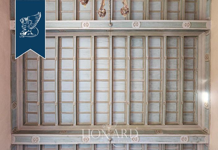 Image No.46-10 Bed Villa for sale