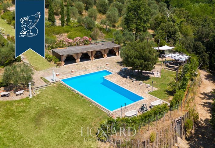 Image No.3-9 Bed Villa for sale