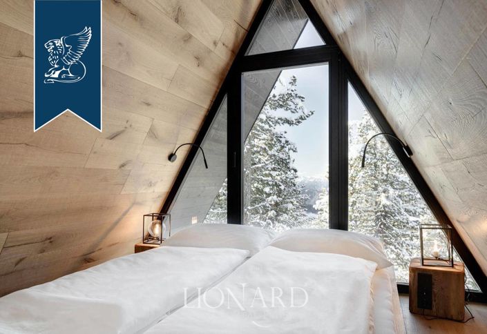 Image No.10-3 Bed Villa for sale