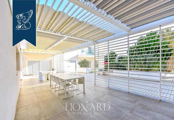 Image No.7-3 Bed Villa for sale