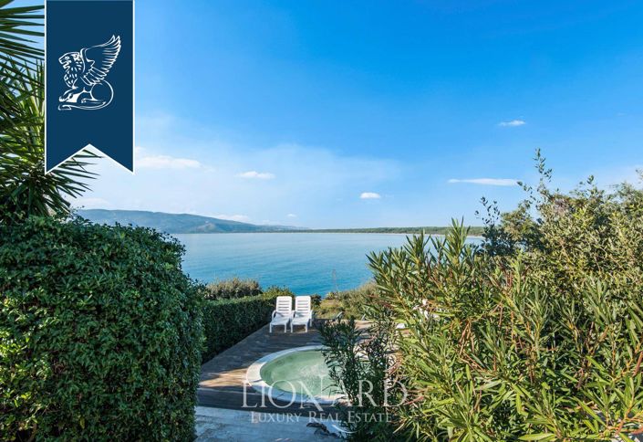 Image No.2-4 Bed Villa for sale