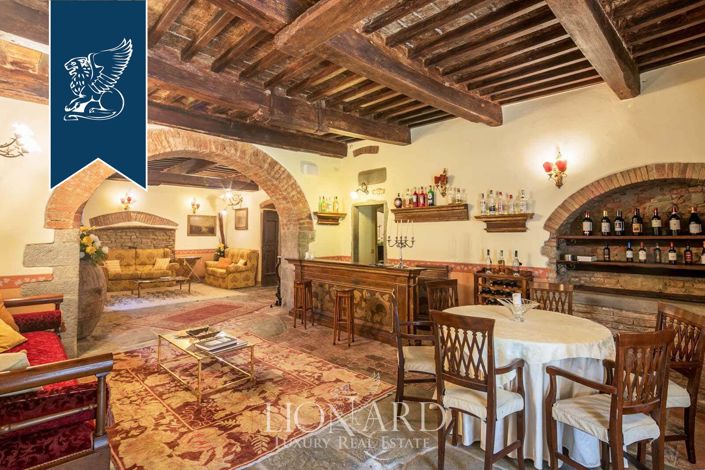 Image No.18-5 Bed Hotel for sale