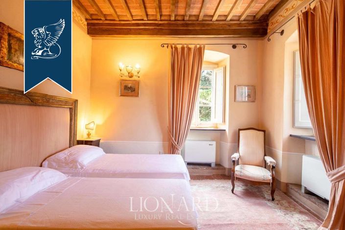 Image No.25-5 Bed Hotel for sale