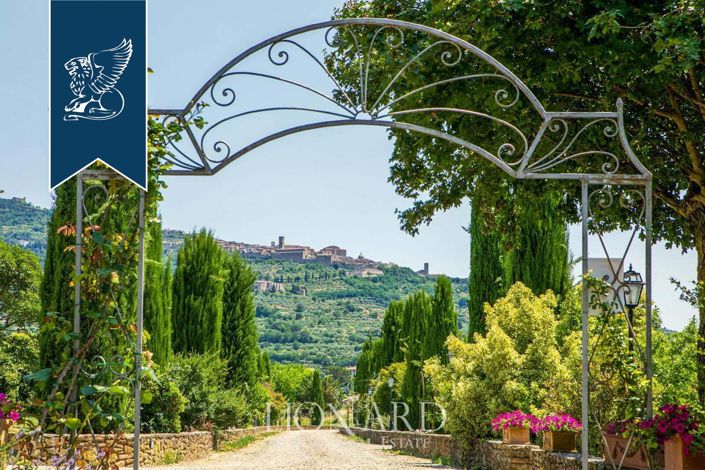 Image No.32-5 Bed Hotel for sale