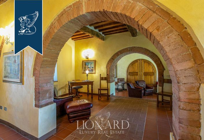 Image No.21-Maison de campagne de 12 chambres à vendre à Castelnuovo Berardenga