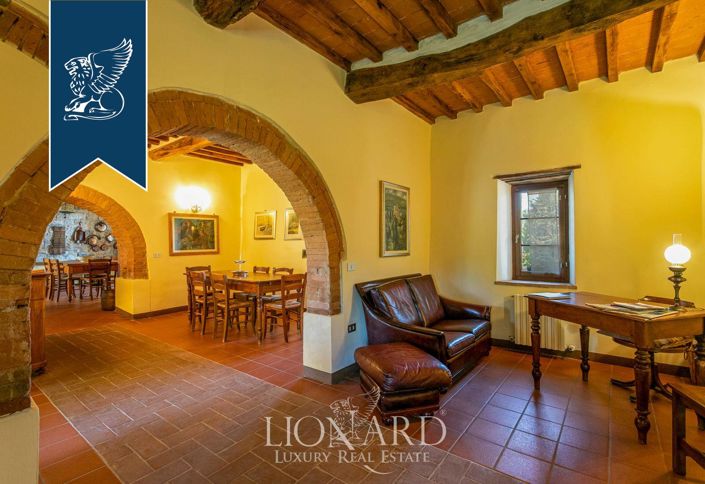 Image No.22-Maison de campagne de 12 chambres à vendre à Castelnuovo Berardenga