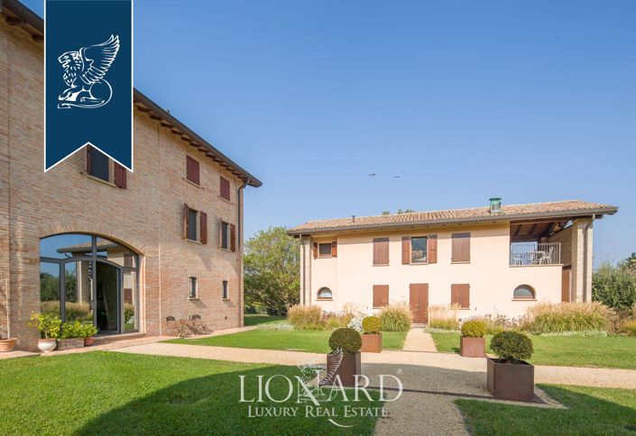 Image No.12-4 Bed Villa for sale