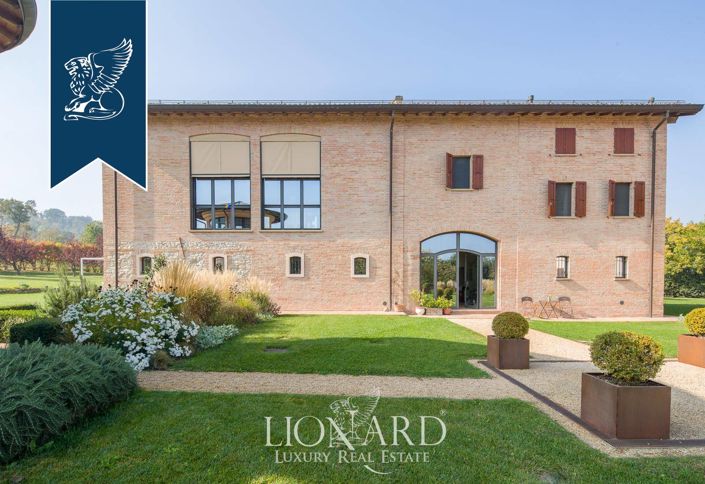 Image No.14-4 Bed Villa for sale