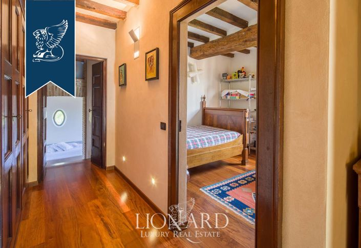 Image No.57-4 Bed Villa for sale