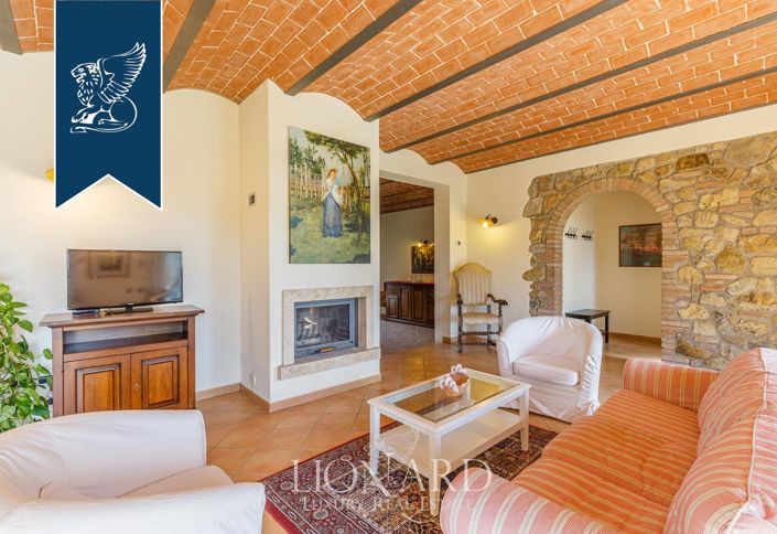 Image No.13-Ferme de 14 chambres à vendre à Rosignano Marittimo