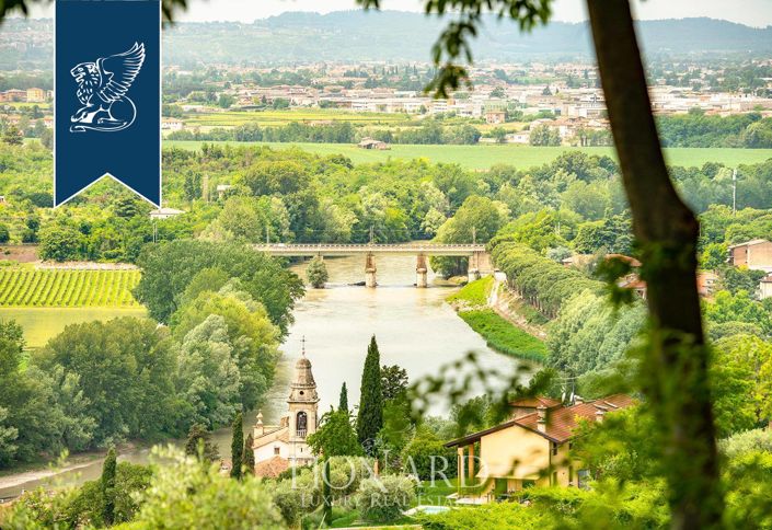 Image No.25-Villa de 9 chambres à vendre à Verona