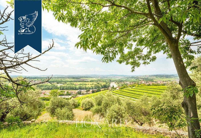 Image No.26-Villa de 9 chambres à vendre à Verona