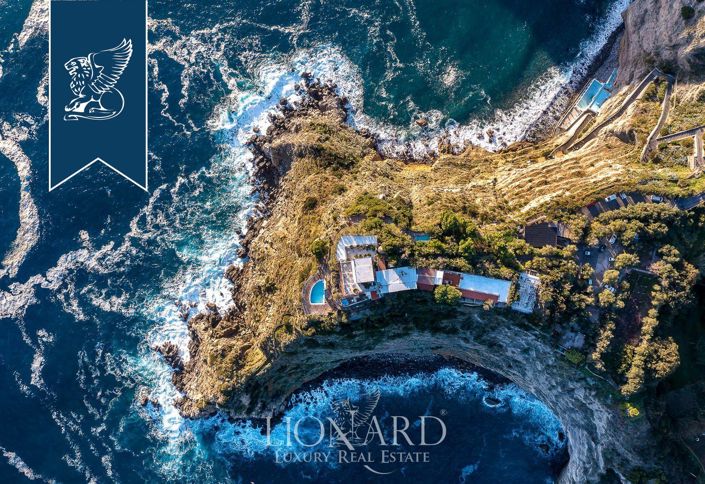 Image No.4-28 Bed Hotel for sale