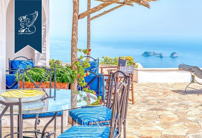 Image No.12-7 Bed Villa for sale