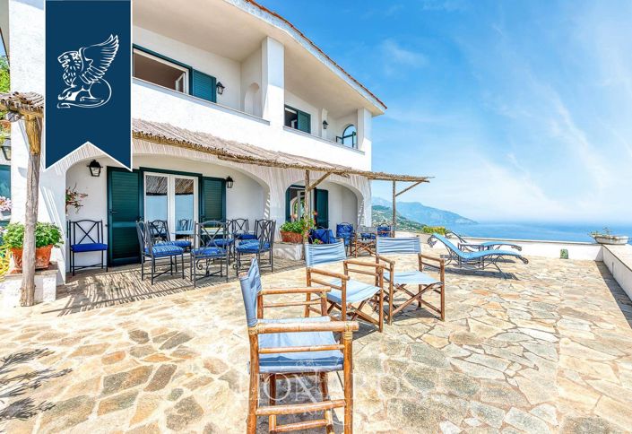 Image No.4-7 Bed Villa for sale