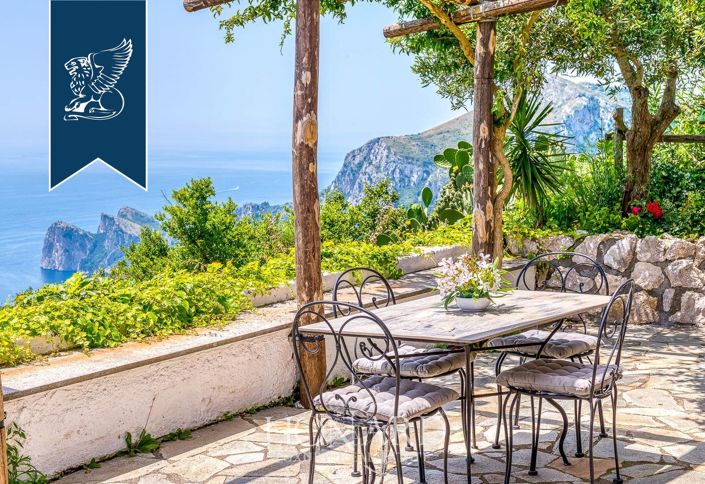 Image No.9-7 Bed Villa for sale