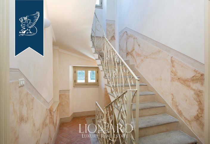 Image No.23-12 Bed Villa for sale