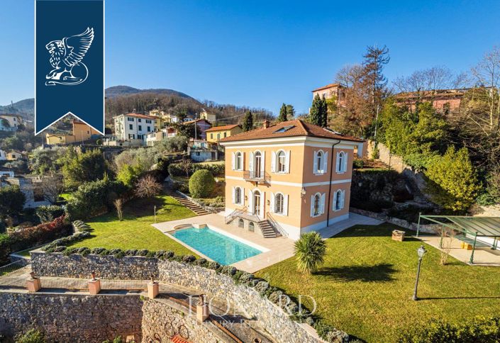 Image No.2-5 Bed Villa for sale