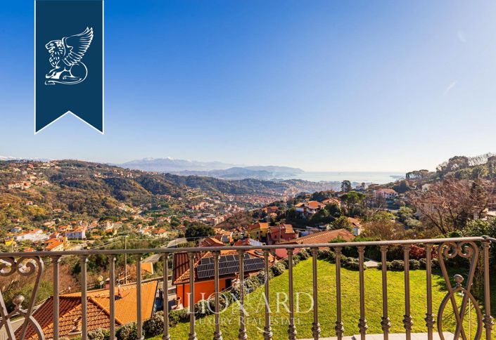 Image No.27-5 Bed Villa for sale