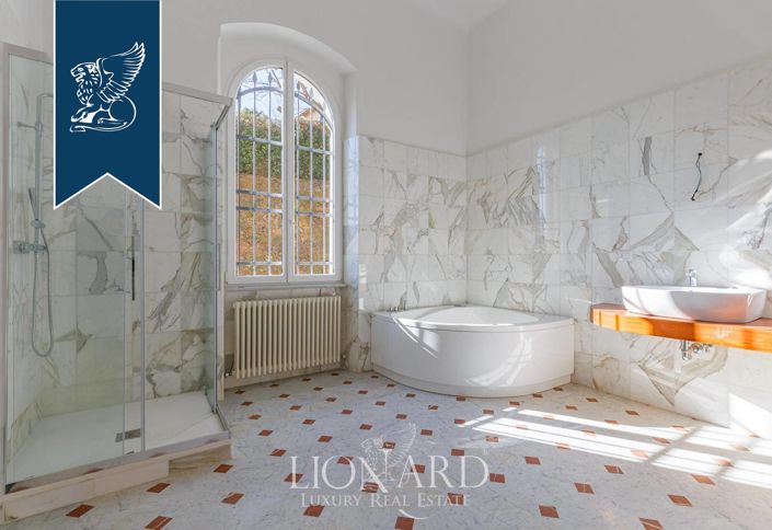 Image No.47-5 Bed Villa for sale