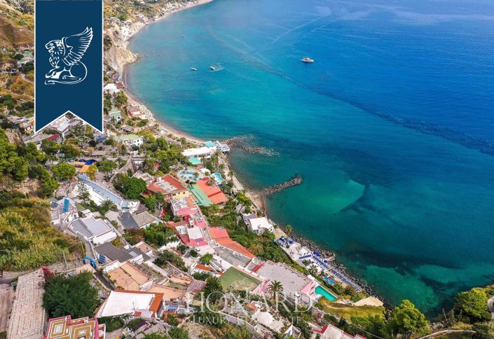 Image No.4-9 Bed Hotel for sale