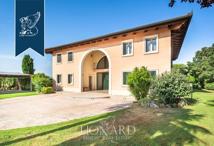 Image No.13-5 Bed Villa for sale