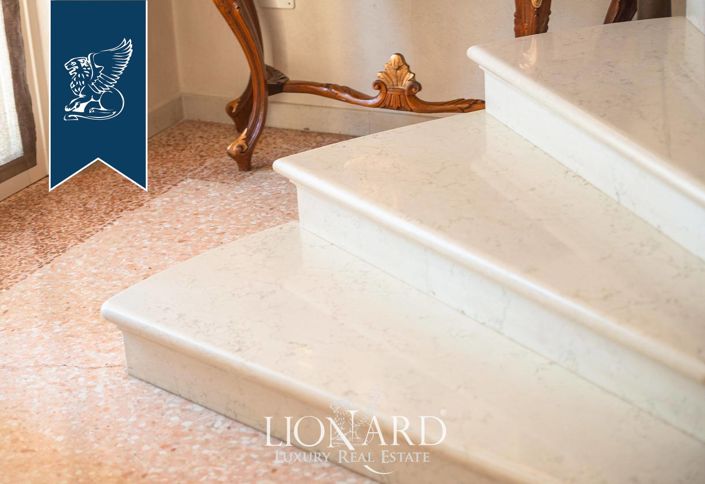 Image No.26-5 Bed Villa for sale