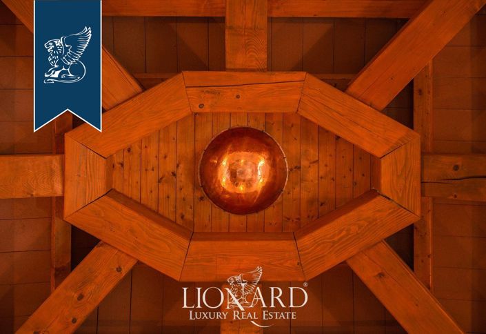 Image No.36-5 Bed Villa for sale