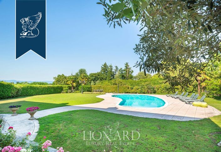 Image No.5-5 Bed Villa for sale