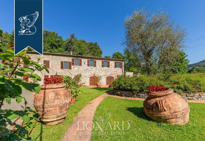 Image No.11-Maison de campagne de 12 chambres à vendre à Lucca