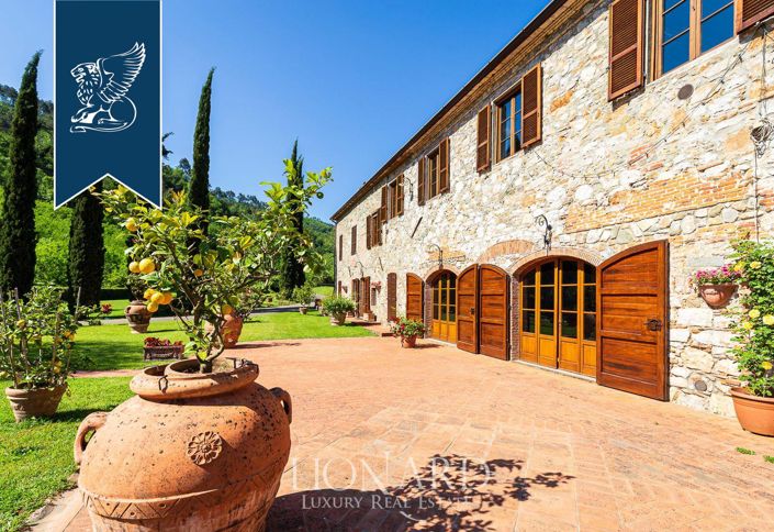 Image No.15-Maison de campagne de 12 chambres à vendre à Lucca