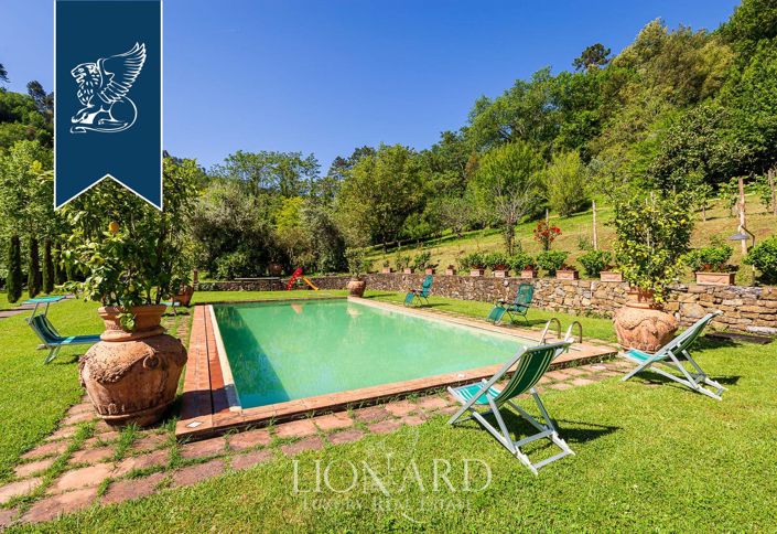 Image No.22-Maison de campagne de 12 chambres à vendre à Lucca