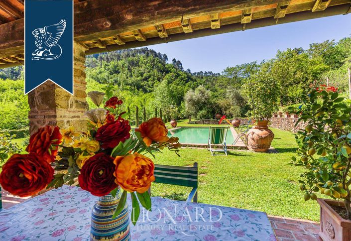 Image No.24-Maison de campagne de 12 chambres à vendre à Lucca