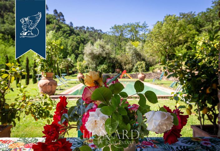 Image No.26-Maison de campagne de 12 chambres à vendre à Lucca