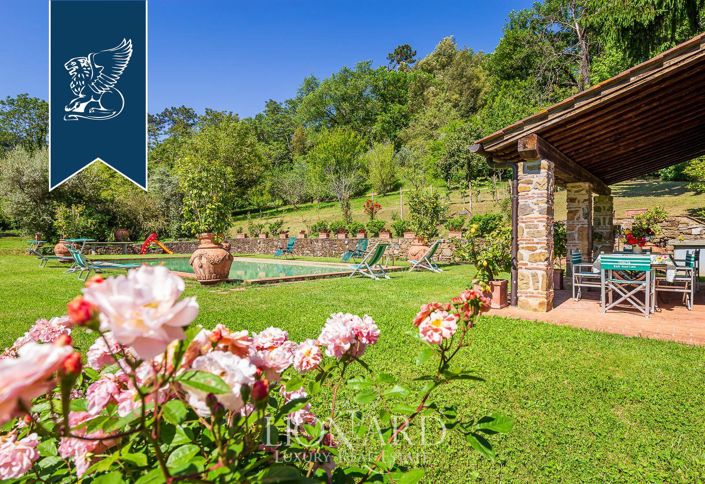 Image No.27-Maison de campagne de 12 chambres à vendre à Lucca