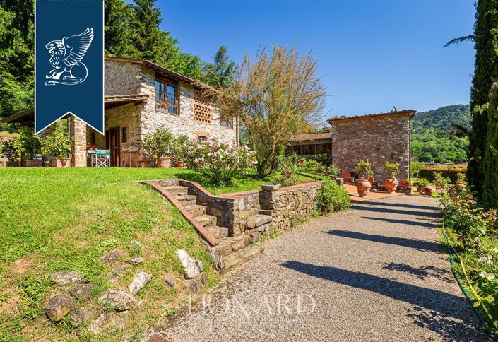 Image No.30-Maison de campagne de 12 chambres à vendre à Lucca