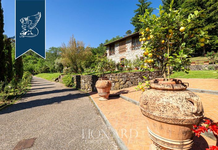 Image No.32-Maison de campagne de 12 chambres à vendre à Lucca